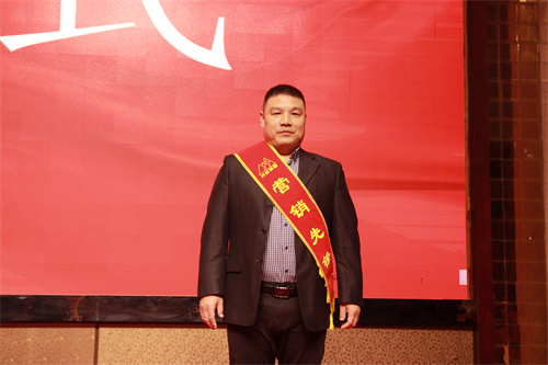 黄志军.jpg 黄志军.jpg