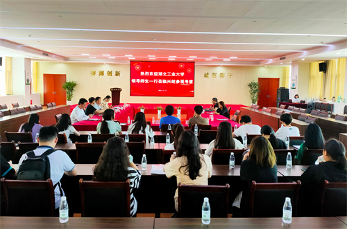 背景.jpg 背景.jpg